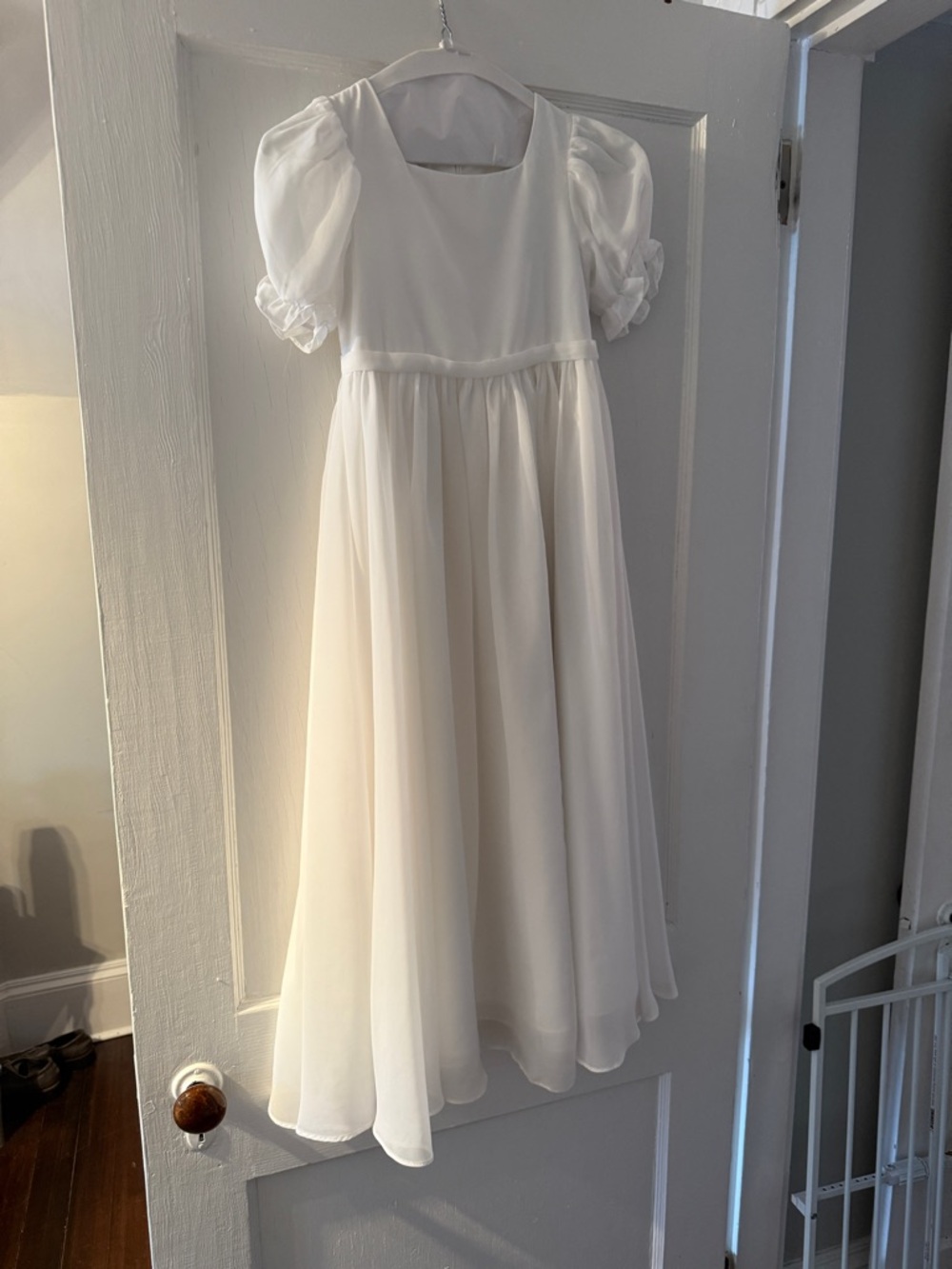 White Girls' Puff-Sleeve Bow Chiffon Dress